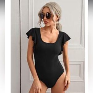 Scoop neck butterfly sleeve bodysuit